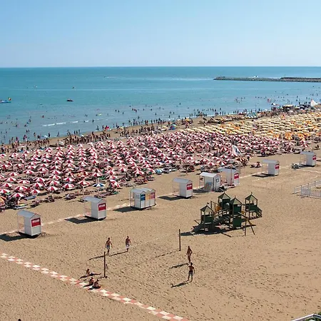 Ca' Mira Apartments Caorle Exterior foto